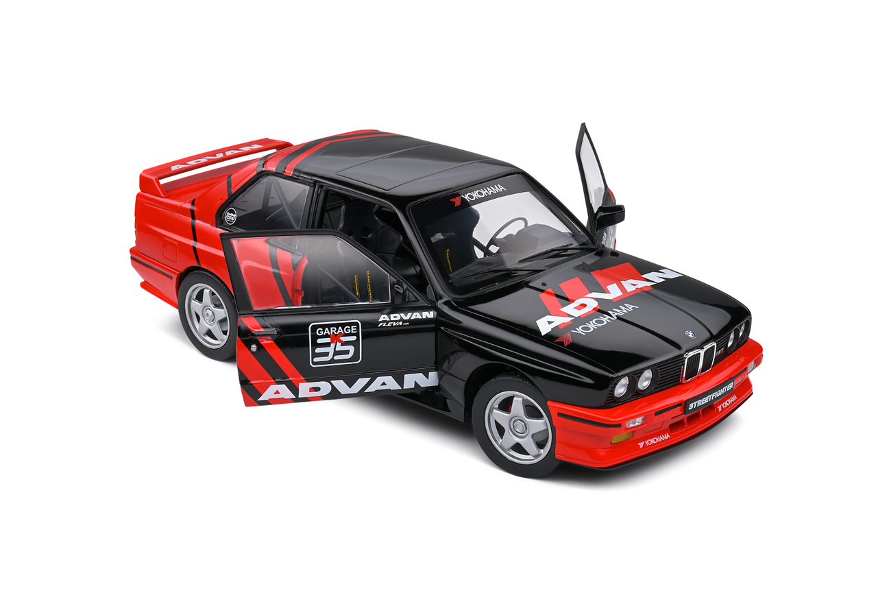 1/18 Scale Diecast Cars